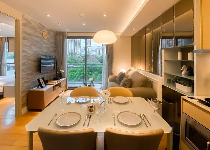 Near Bts - Large 49 Sqm - Pool And Gym *