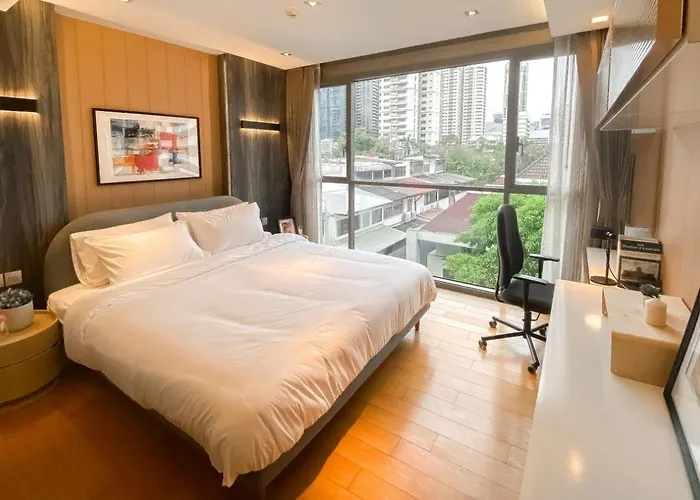 Near Bts - Large 49 Sqm - Pool And Gym Apartment *